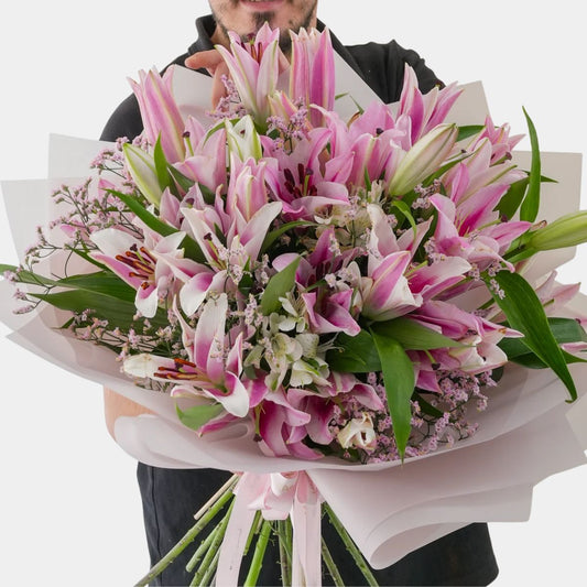 10 Elegant Pink Lily Bouquet