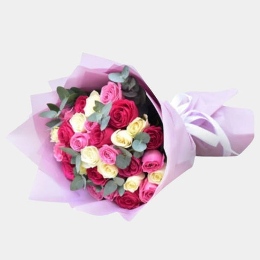 30 Red, Pink and White Roses Bouquet