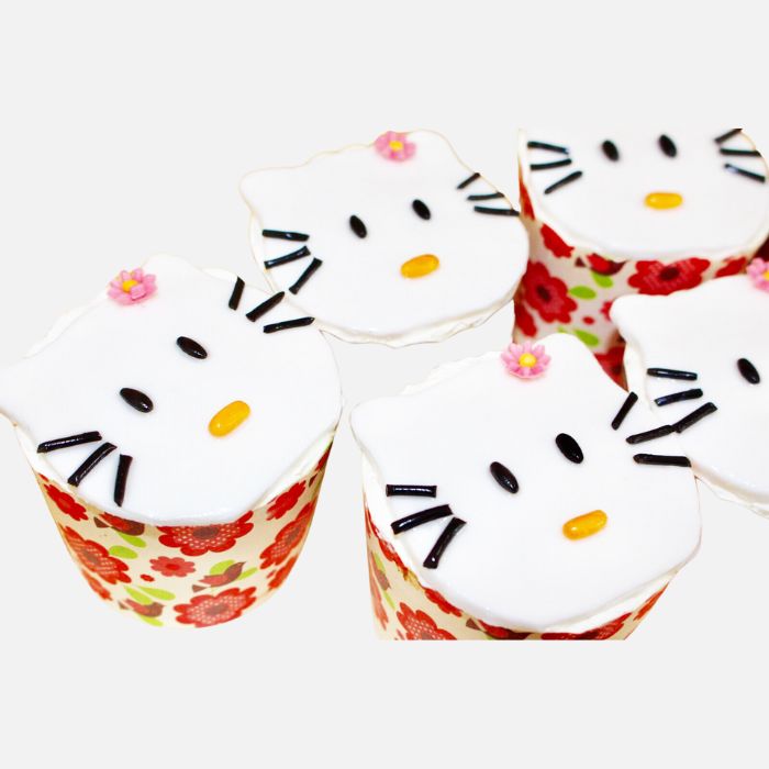 Hello Kitty Cupcakes